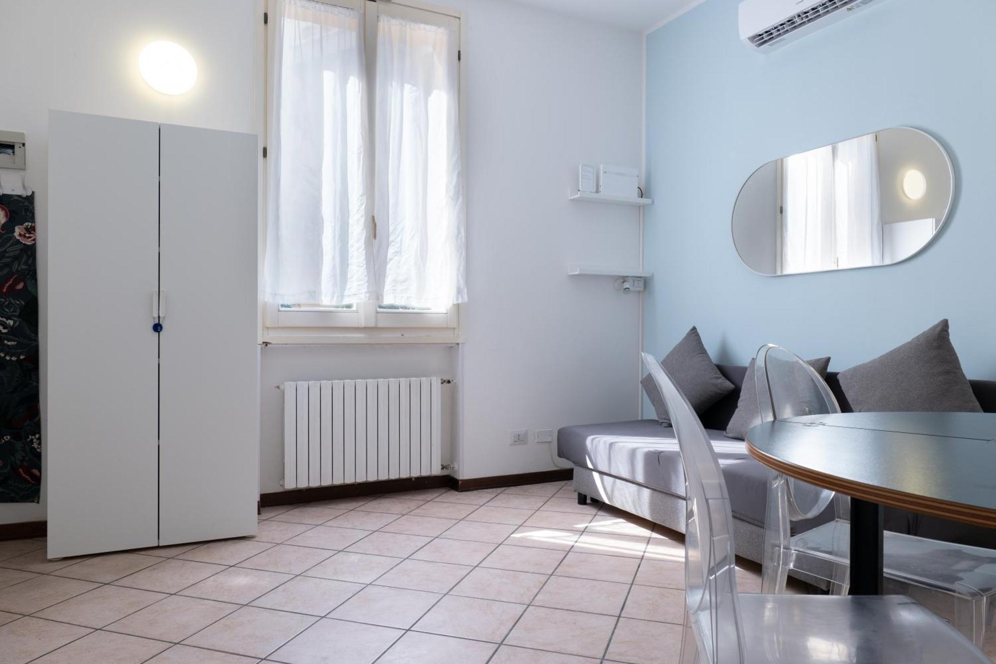 Turati Apartments Болоня Екстериор снимка