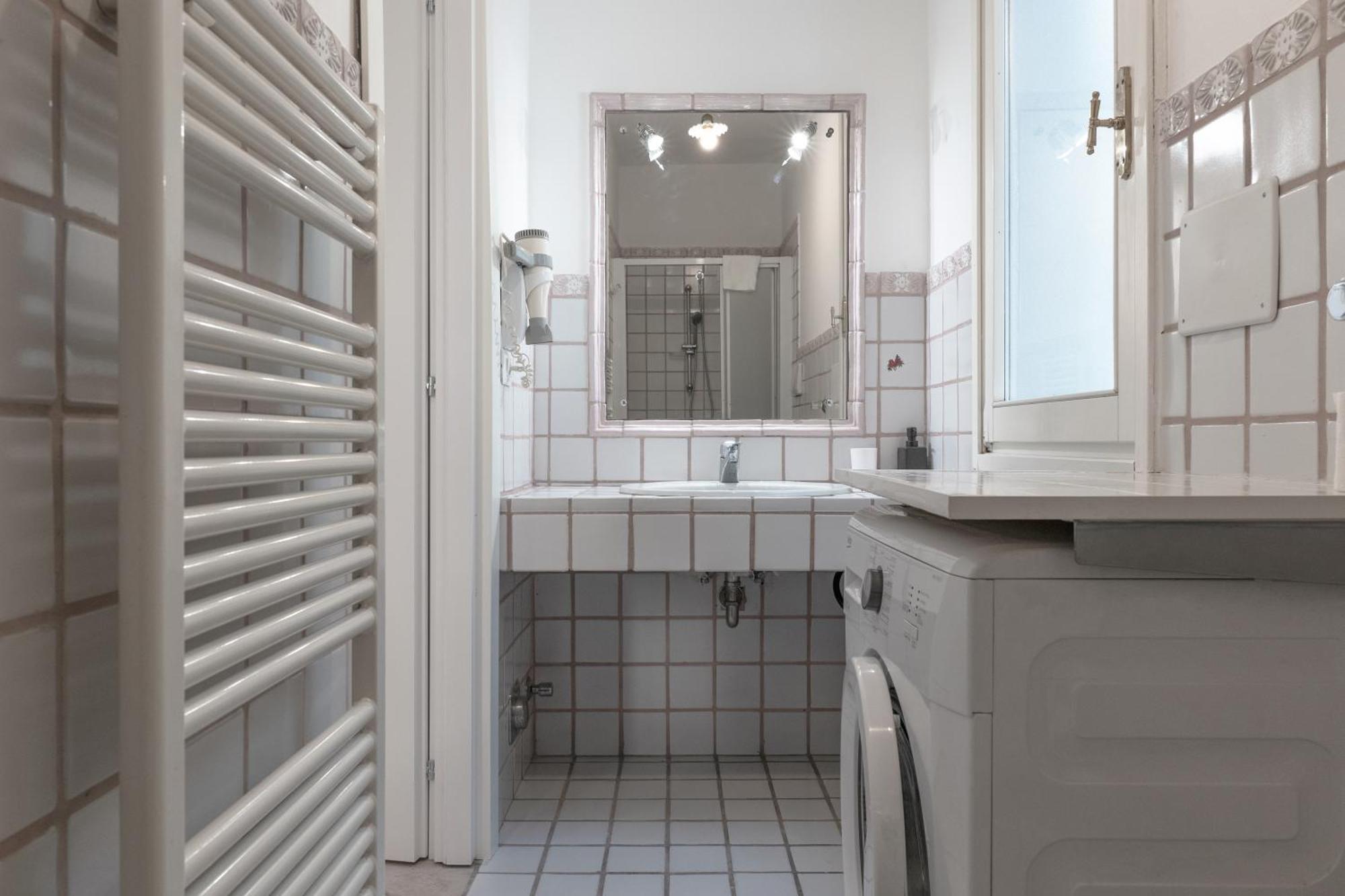 Turati Apartments Болоня Екстериор снимка